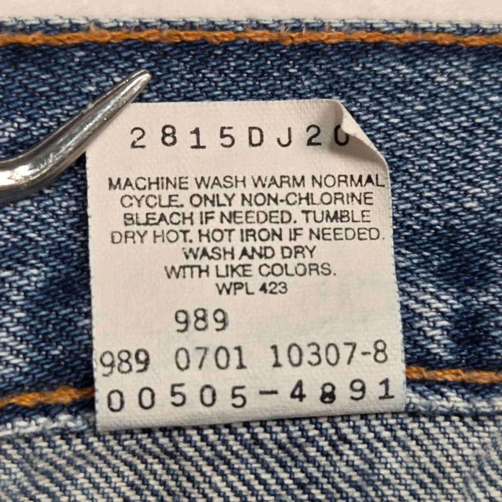Vtg‎ Levi's 505 Y2K Regular Fit Straight Leg Mens 32x32 Fits 30×31 Denim Jeans
